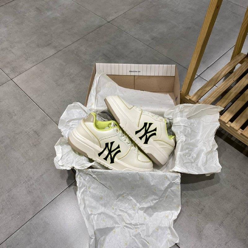 Giày thể thao, Balo thể thao, Nón thể thao, Thương hiệu giày nổi tiếng, Giày Adidas, Giày Nike, Balo Nike, Balo Adidas, Nón Nike, Nón Adidas