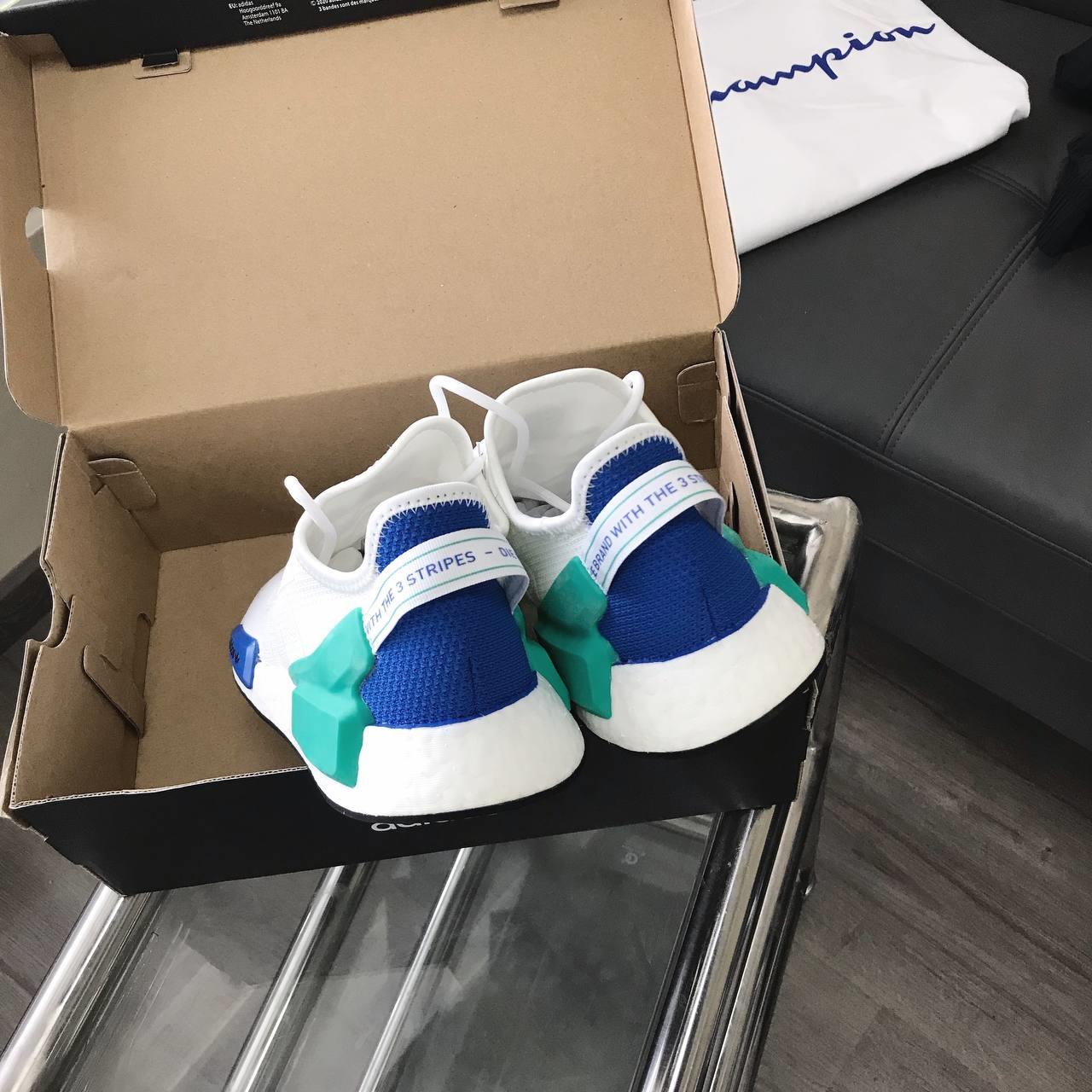 giày thể thao chính hãng, giày nike chính hãng, giày adidas chính hãng, giày newbalance chính hãng, giày converse chính hãng, giày puma chính hãng, giày vans chính hãng, giày asics chính hãng, giày everlast chính hãng, nước hoa chính hãng, ba lô, dép, dép quai ngang