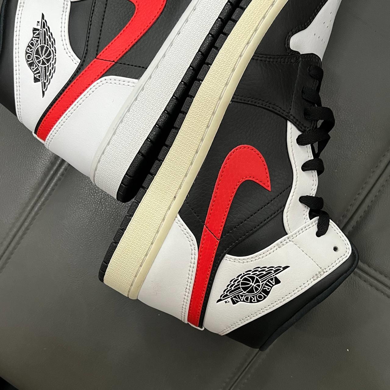 giày thể thao chính hãng, giày nike chính hãng, giày adidas chính hãng, giày newbalance chính hãng, giày converse chính hãng, giày puma chính hãng, giày vans chính hãng, giày asics chính hãng, giày everlast chính hãng, nước hoa chính hãng, ba lô, dép, dép quai ngang