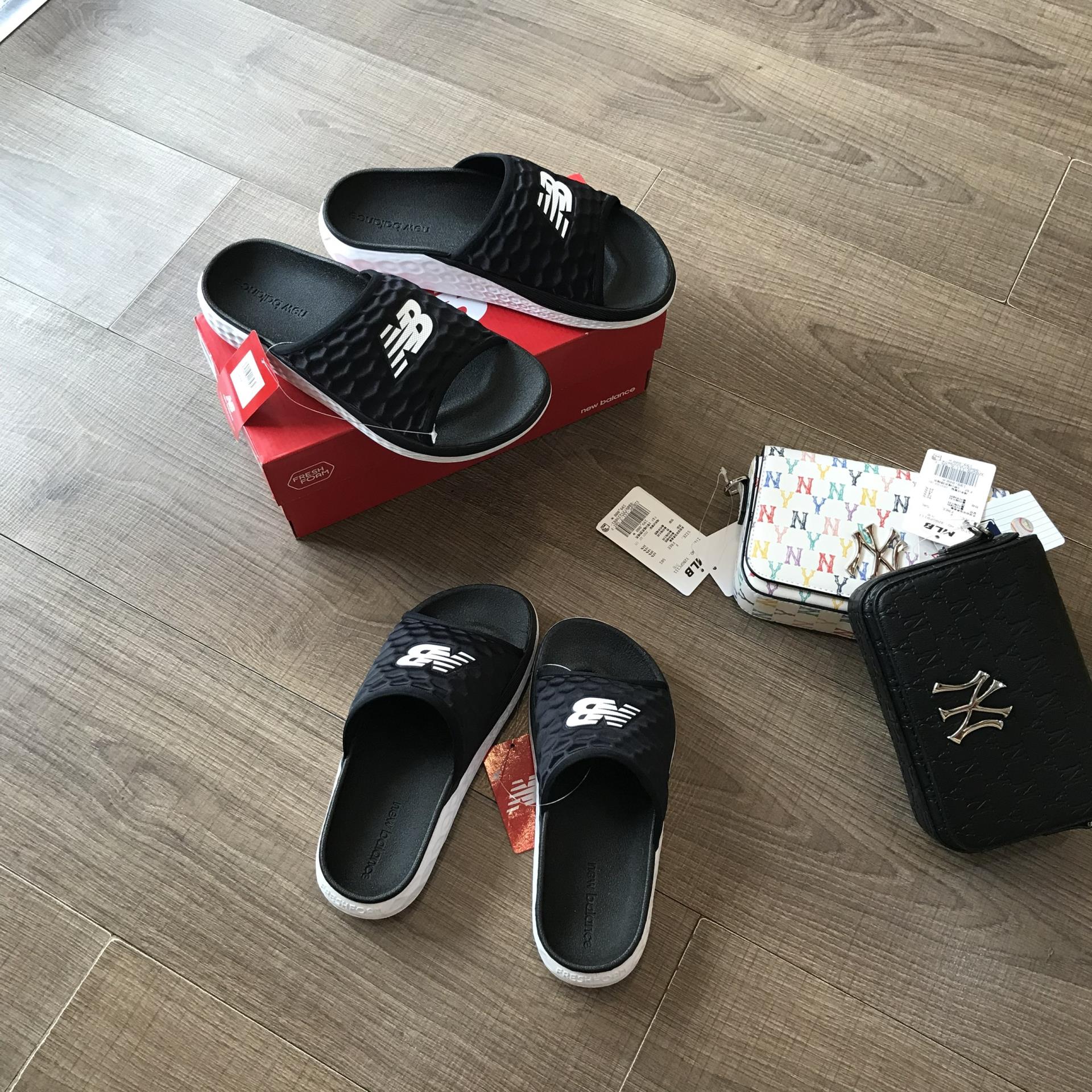 giày thể thao chính hãng, giày nike chính hãng, giày adidas chính hãng, giày newbalance chính hãng, giày converse chính hãng, giày puma chính hãng, giày vans chính hãng, giày asics chính hãng, giày everlast chính hãng, nước hoa chính hãng, ba lô, dép, dép quai ngang