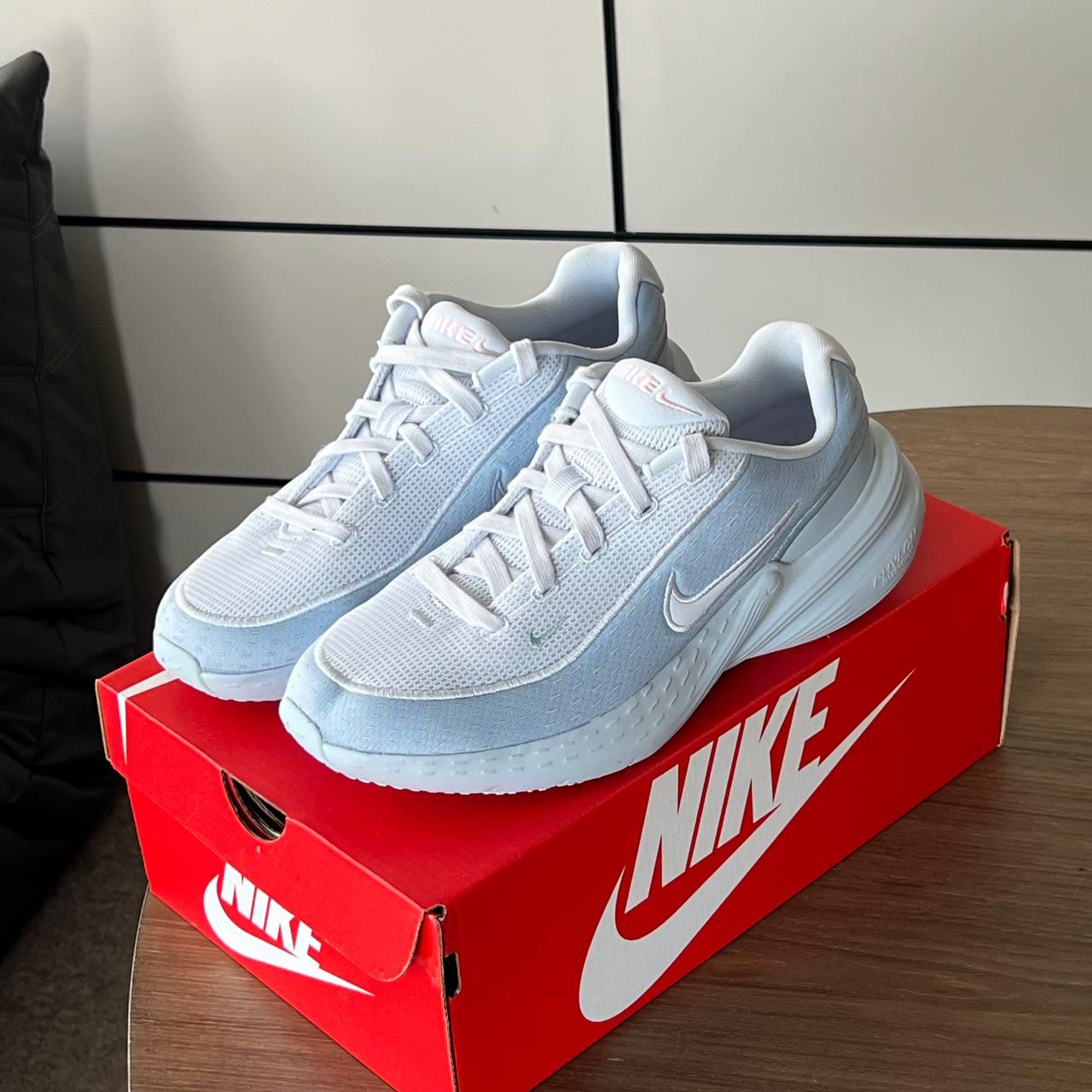 giày thể thao chính hãng, giày nike chính hãng, giày adidas chính hãng, giày newbalance chính hãng, giày converse chính hãng, giày puma chính hãng, giày vans chính hãng, giày asics chính hãng, giày everlast chính hãng, nước hoa chính hãng, ba lô, dép, dép quai ngang