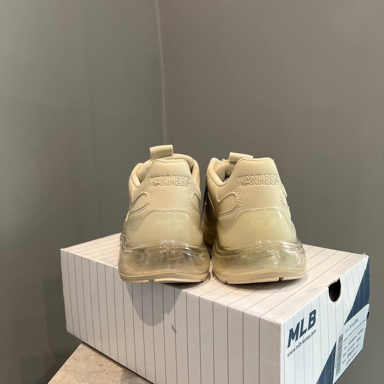 Giày thể thao, Balo thể thao, Nón thể thao, Thương hiệu giày nổi tiếng, Giày Adidas, Giày Nike, Balo Nike, Balo Adidas, Nón Nike, Nón Adidas