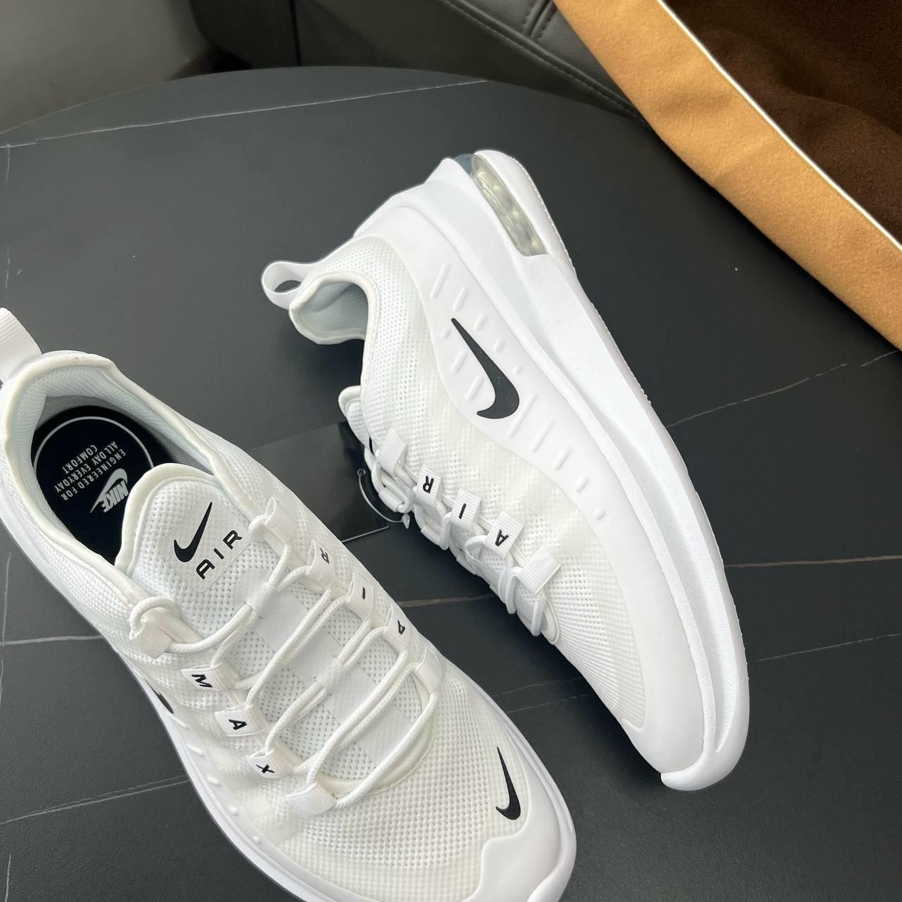 giày thể thao chính hãng, giày nike chính hãng, giày adidas chính hãng, giày newbalance chính hãng, giày converse chính hãng, giày puma chính hãng, giày vans chính hãng, giày asics chính hãng, giày everlast chính hãng, nước hoa chính hãng, ba lô, dép, dép quai ngang