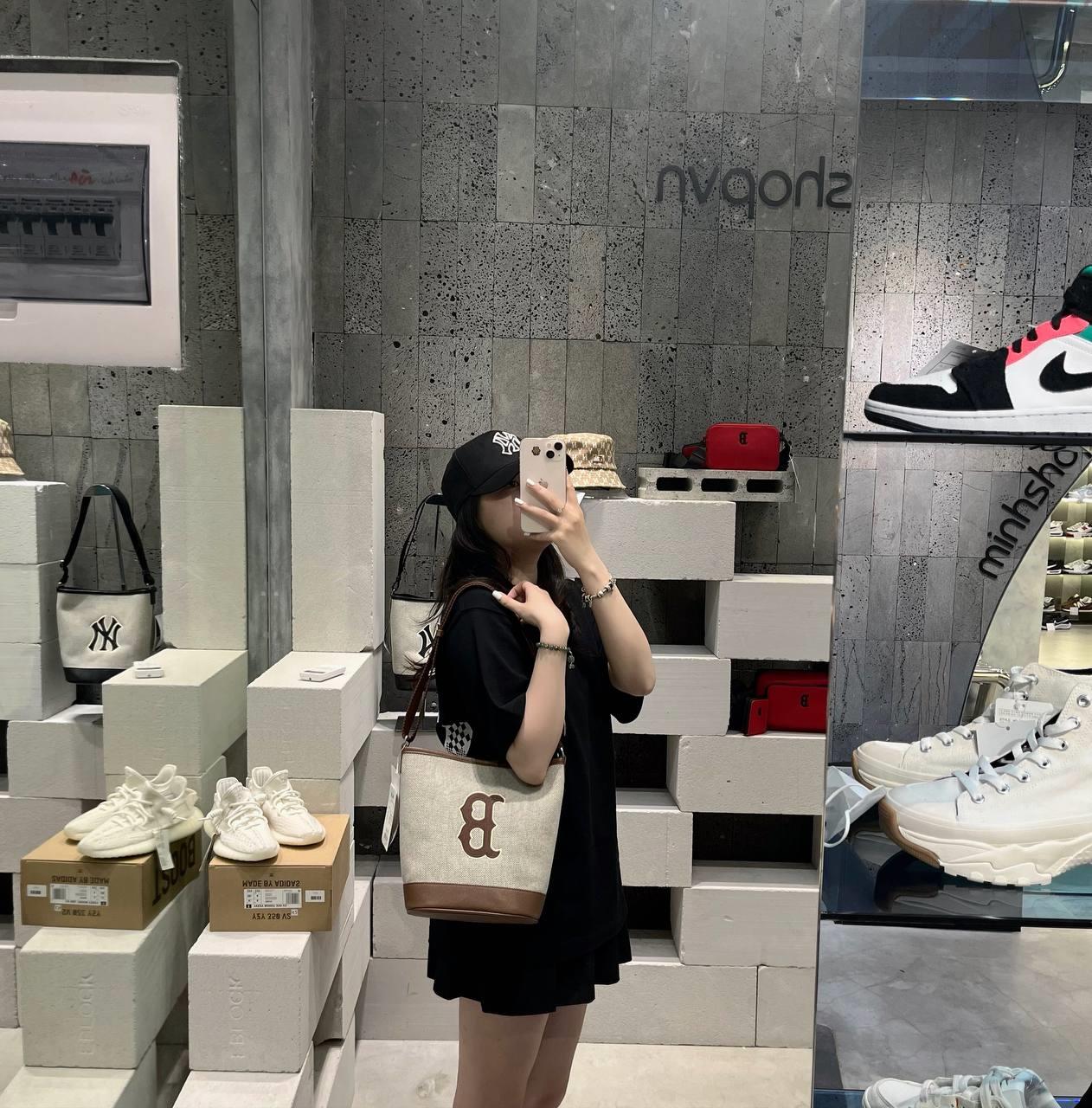 giày thể thao chính hãng, giày nike chính hãng, giày adidas chính hãng, giày newbalance chính hãng, giày converse chính hãng, giày puma chính hãng, giày vans chính hãng, giày asics chính hãng, giày everlast chính hãng, nước hoa chính hãng, ba lô, dép, dép quai ngang