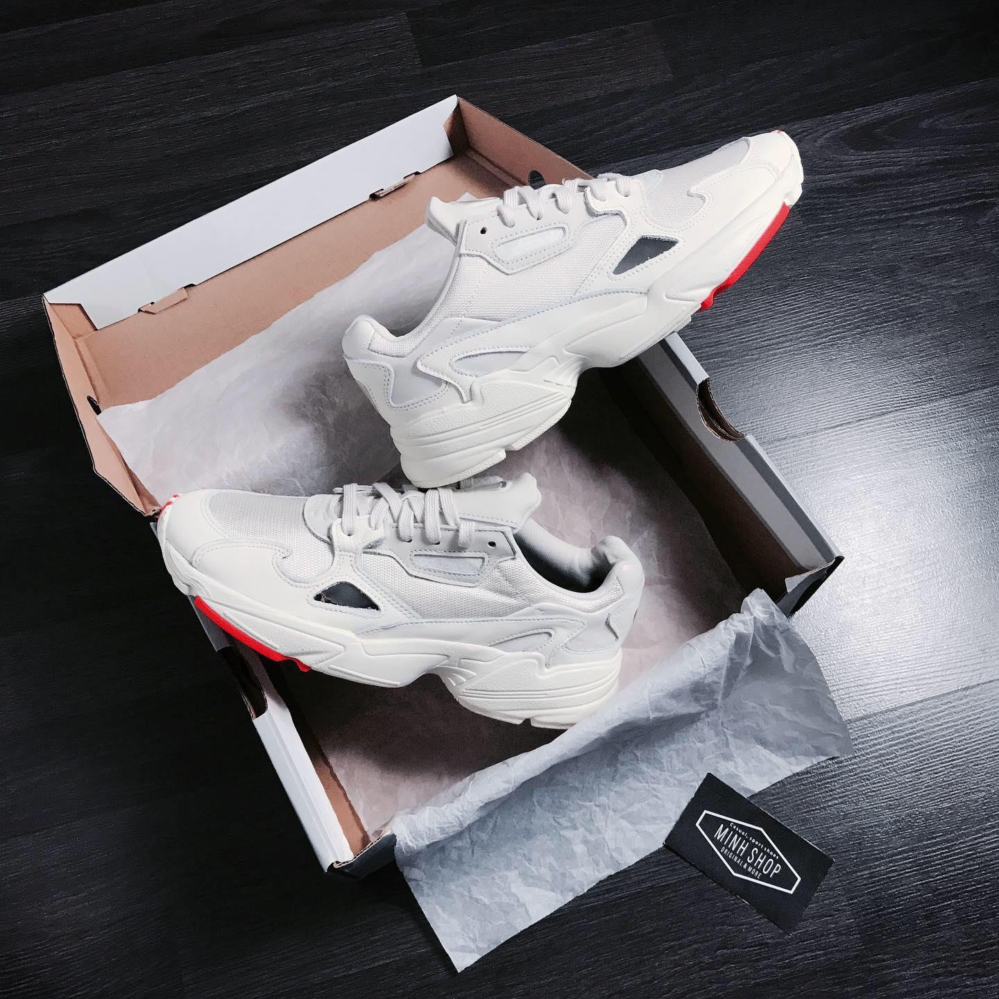 giày thể thao chính hãng, giày nike chính hãng, giày adidas chính hãng, giày newbalance chính hãng, giày converse chính hãng, giày puma chính hãng, giày vans chính hãng, giày asics chính hãng, giày everlast chính hãng, nước hoa chính hãng, ba lô, dép, dép quai ngang