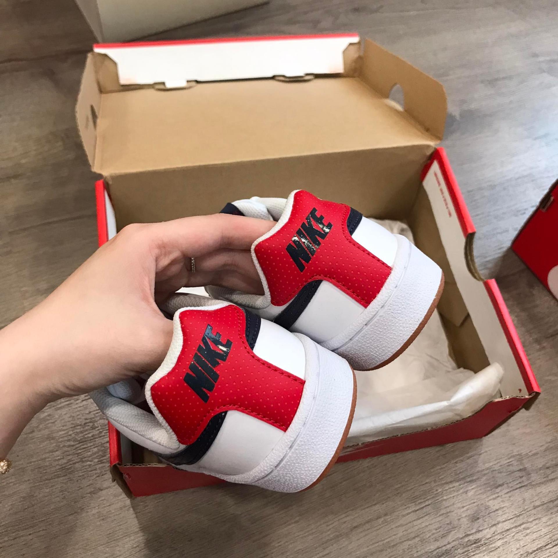 giày thể thao chính hãng, giày nike chính hãng, giày adidas chính hãng, giày newbalance chính hãng, giày converse chính hãng, giày puma chính hãng, giày vans chính hãng, giày asics chính hãng, giày everlast chính hãng, nước hoa chính hãng, ba lô, dép, dép quai ngang