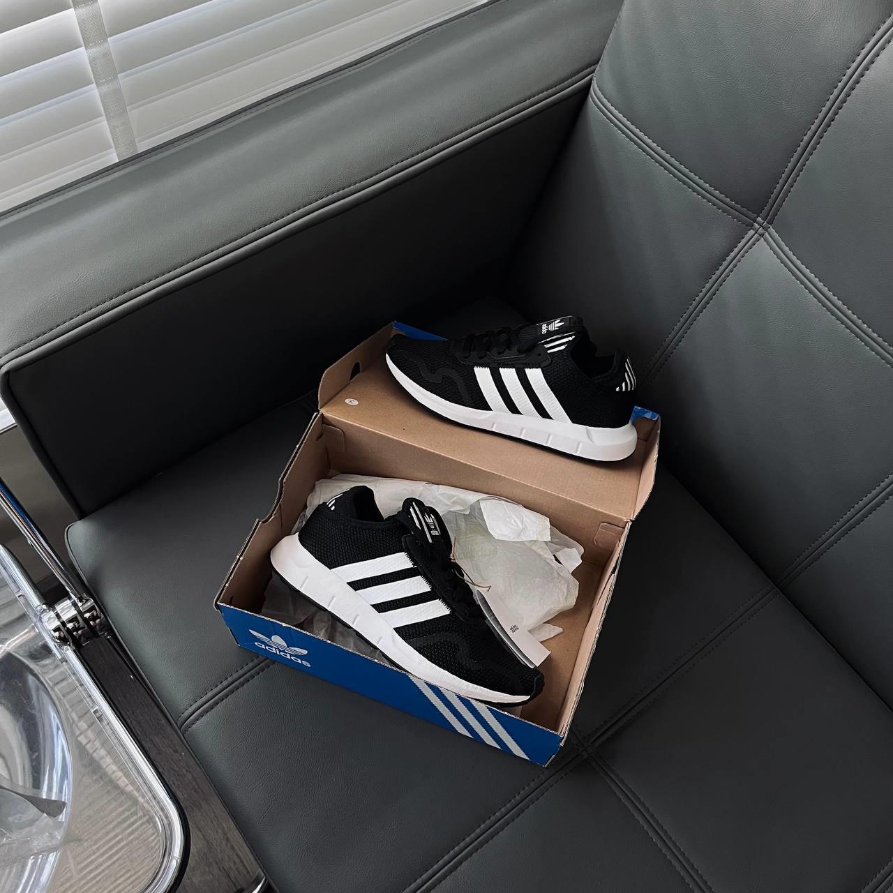 giày thể thao chính hãng, giày nike chính hãng, giày adidas chính hãng, giày newbalance chính hãng, giày converse chính hãng, giày puma chính hãng, giày vans chính hãng, giày asics chính hãng, giày everlast chính hãng, nước hoa chính hãng, ba lô, dép, dép quai ngang