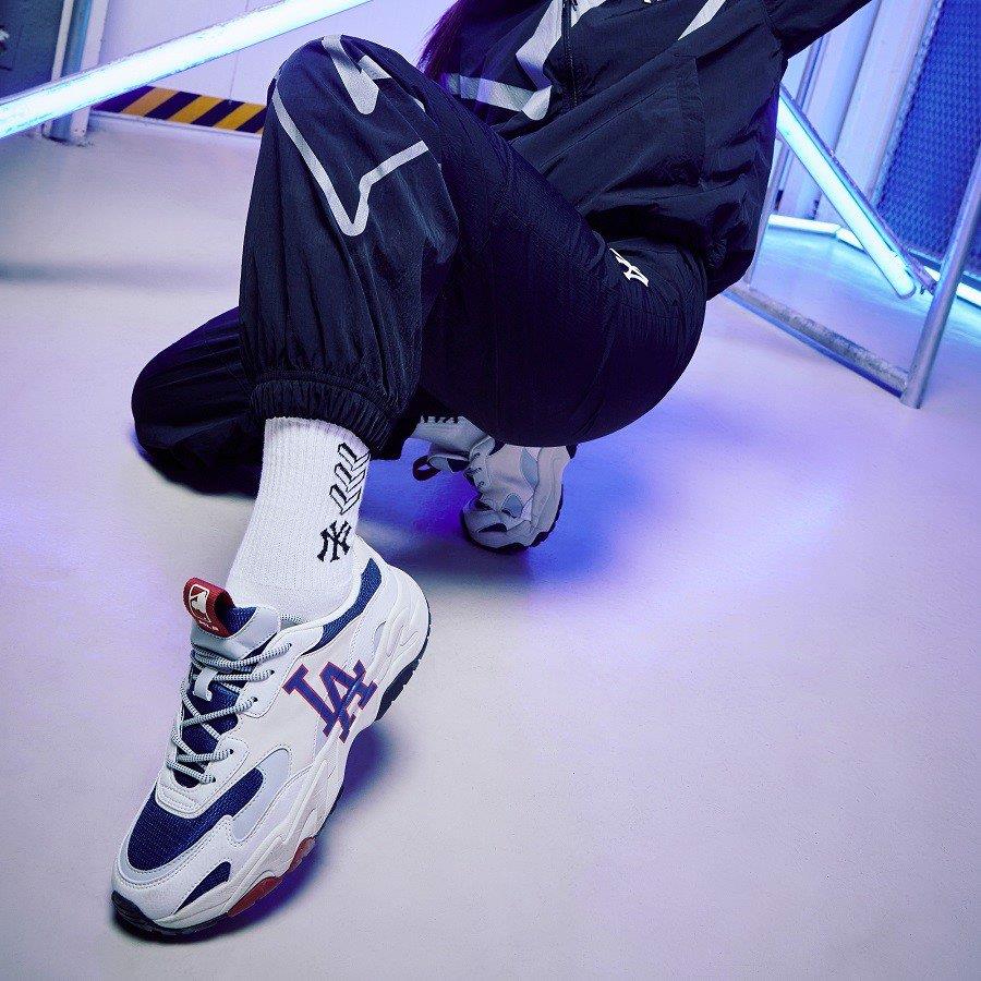 giày thể thao chính hãng, giày nike chính hãng, giày adidas chính hãng, giày newbalance chính hãng, giày converse chính hãng, giày puma chính hãng, giày vans chính hãng, giày asics chính hãng, giày everlast chính hãng, nước hoa chính hãng, ba lô, dép, dép quai ngang