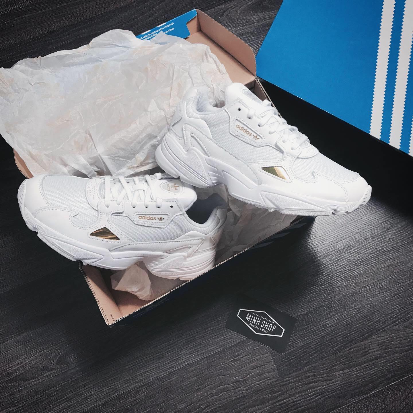 giày thể thao chính hãng, giày nike chính hãng, giày adidas chính hãng, giày newbalance chính hãng, giày converse chính hãng, giày puma chính hãng, giày vans chính hãng, giày asics chính hãng, giày everlast chính hãng, nước hoa chính hãng, ba lô, dép, dép quai ngang