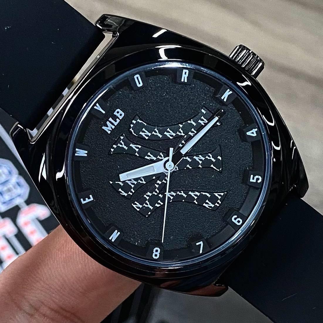 City Culture, hệ thống cửa hàng phân phối chuyên phân phối đồ thể thao, đồng hồ, nước hoa chính hãng, chính ngạch, xách tay từ US, UK, Korea, Japan.