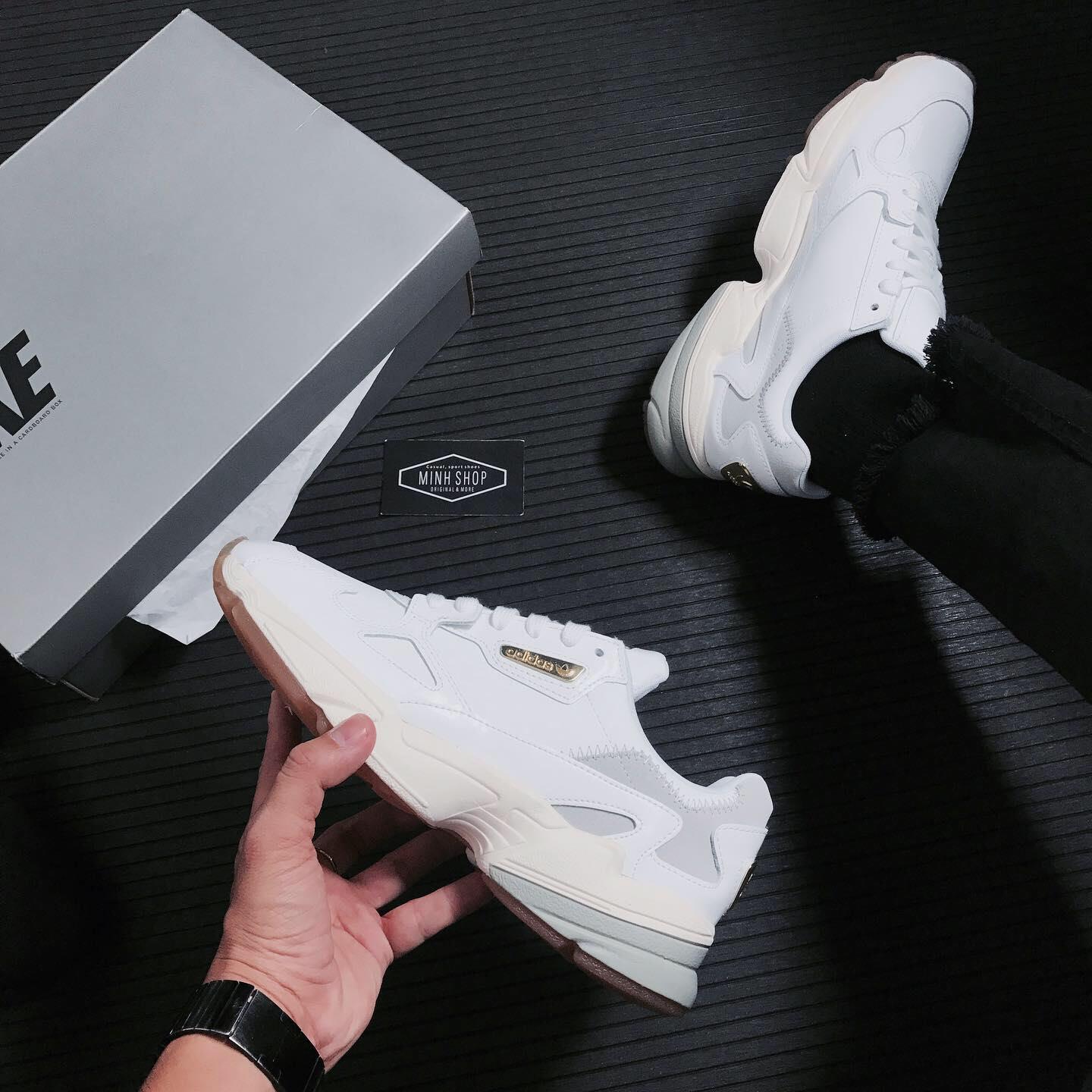 giày thể thao chính hãng, giày nike chính hãng, giày adidas chính hãng, giày newbalance chính hãng, giày converse chính hãng, giày puma chính hãng, giày vans chính hãng, giày asics chính hãng, giày everlast chính hãng, nước hoa chính hãng, ba lô, dép, dép quai ngang