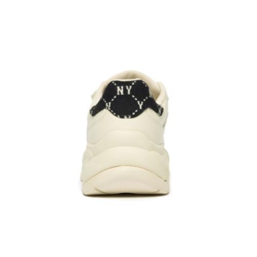 Giày thể thao, Balo thể thao, Nón thể thao, Thương hiệu giày nổi tiếng, Giày Adidas, Giày Nike, Balo Nike, Balo Adidas, Nón Nike, Nón Adidas