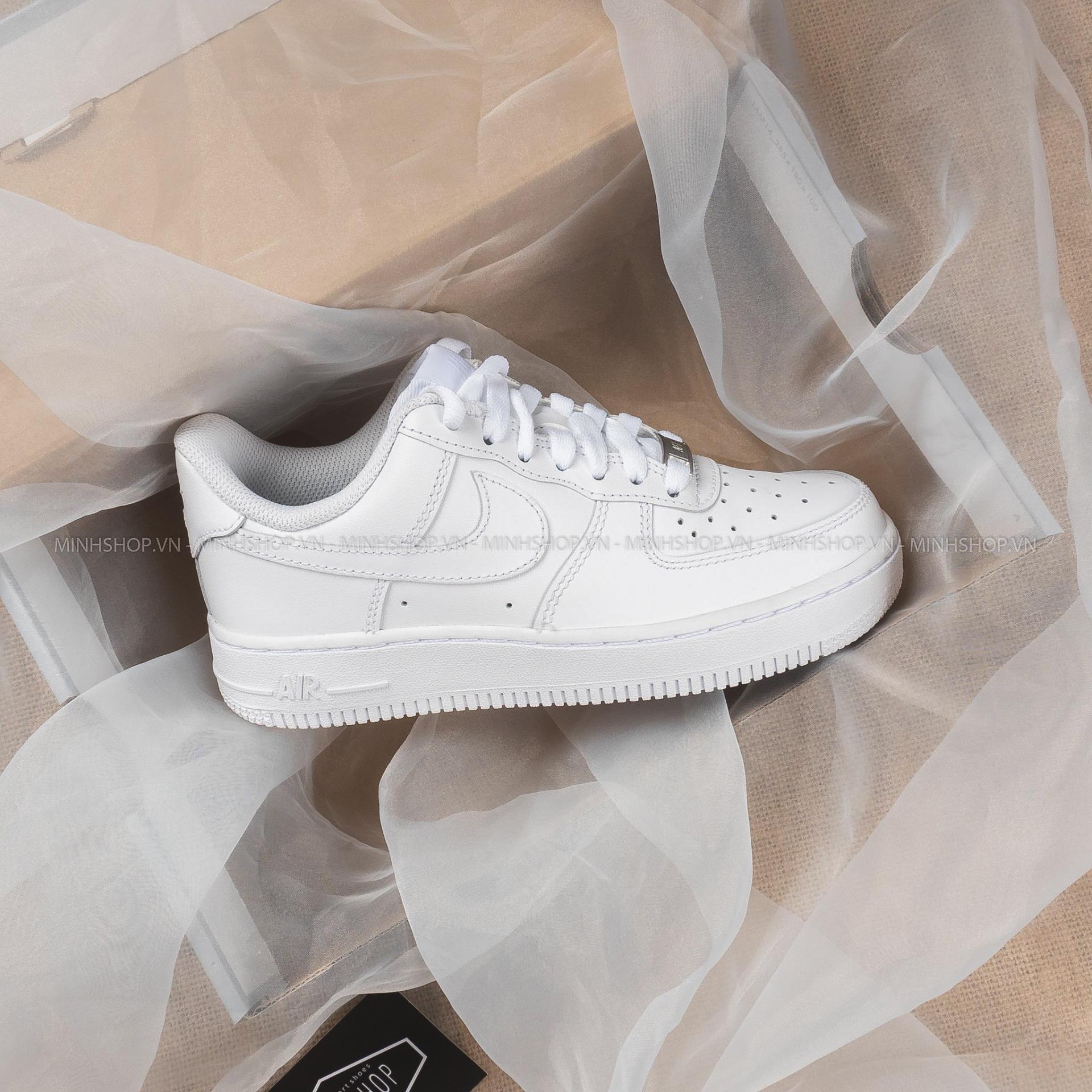 Nike air force 1 white giá hotsell