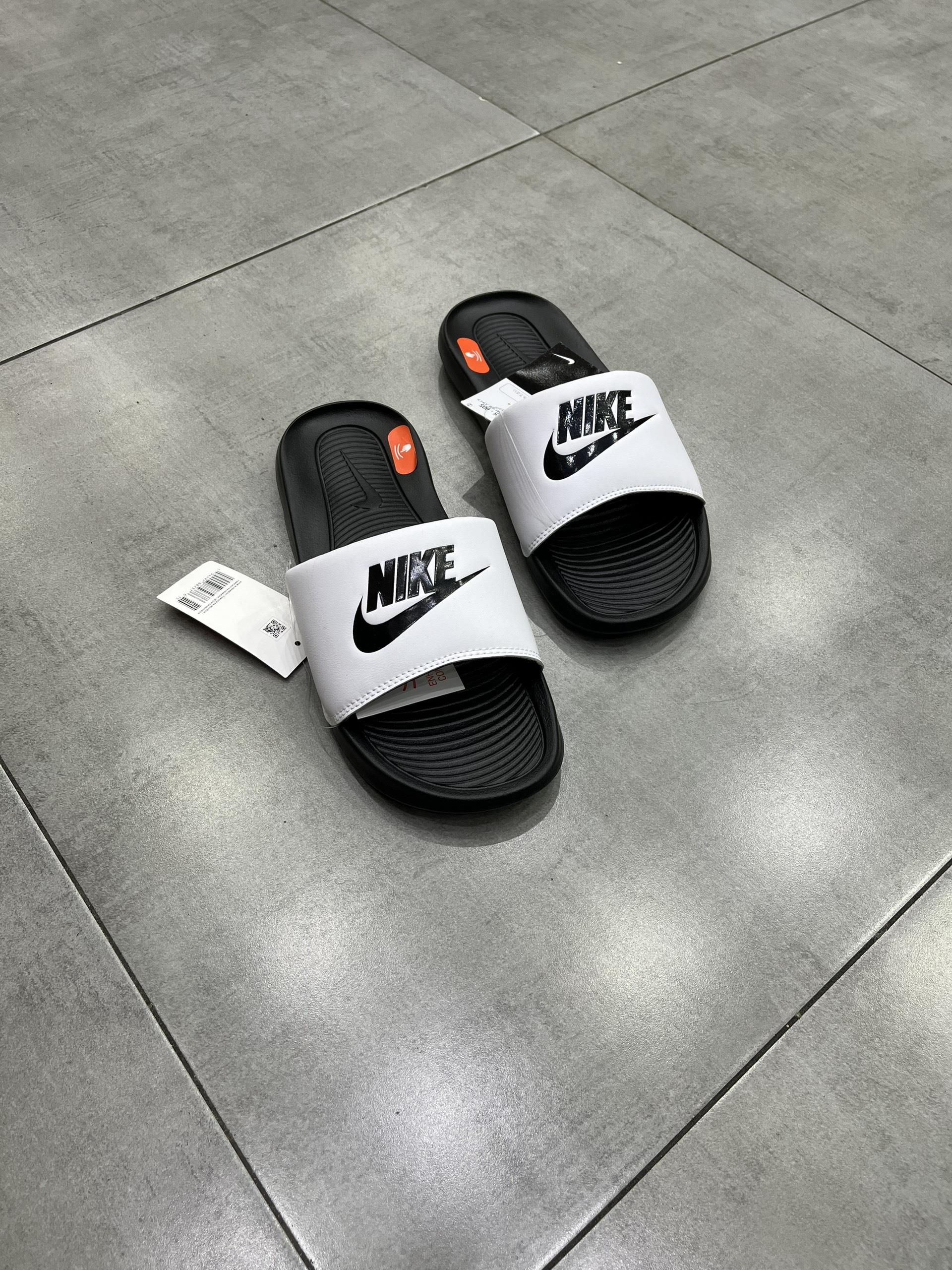 Giày thể thao, Balo thể thao, Nón thể thao, Thương hiệu giày nổi tiếng, Giày Adidas, Giày Nike, Balo Nike, Balo Adidas, Nón Nike, Nón Adidas
