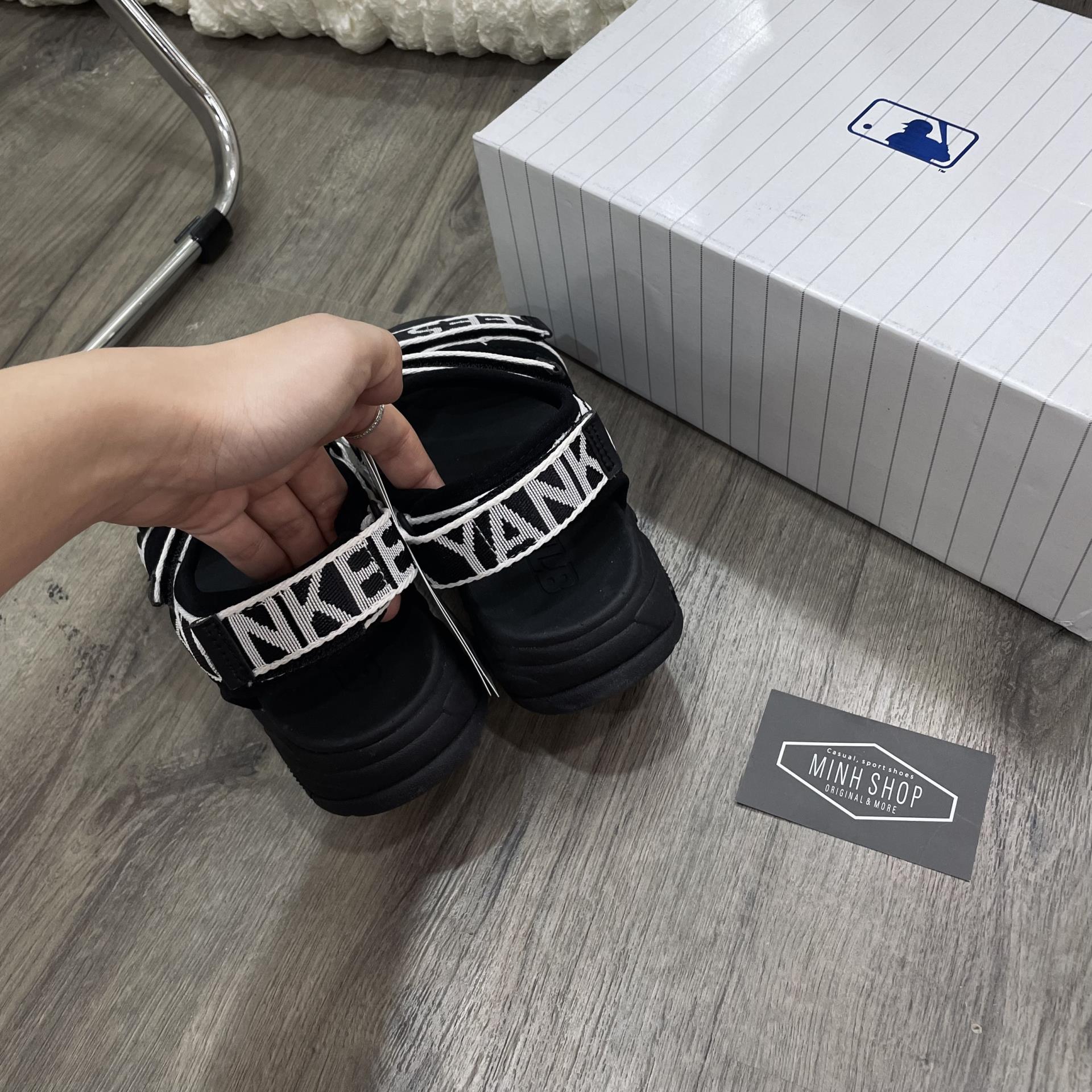 giày thể thao chính hãng, giày nike chính hãng, giày adidas chính hãng, giày newbalance chính hãng, giày converse chính hãng, giày puma chính hãng, giày vans chính hãng, giày asics chính hãng, giày everlast chính hãng, nước hoa chính hãng, ba lô, dép, dép quai ngang
