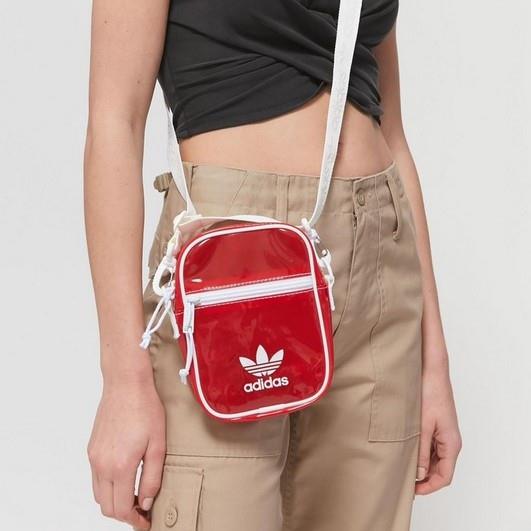 Giày thể thao, Balo thể thao, Nón thể thao, Thương hiệu giày nổi tiếng, Giày Adidas, Giày Nike, Balo Nike, Balo Adidas, Nón Nike, Nón Adidas