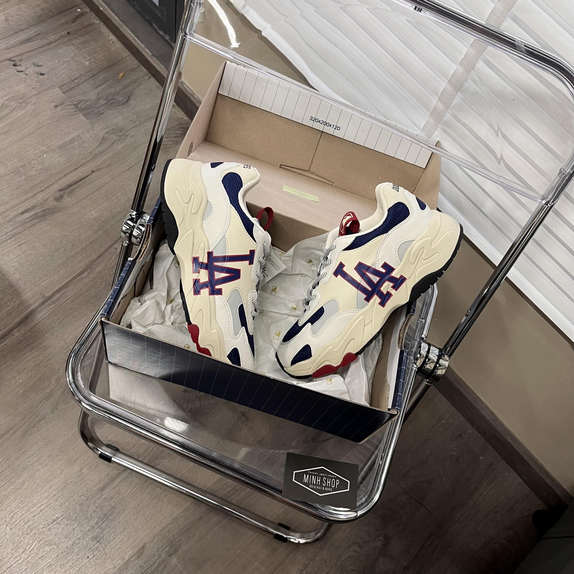 giày thể thao chính hãng, giày nike chính hãng, giày adidas chính hãng, giày newbalance chính hãng, giày converse chính hãng, giày puma chính hãng, giày vans chính hãng, giày asics chính hãng, giày everlast chính hãng, nước hoa chính hãng, ba lô, dép, dép quai ngang