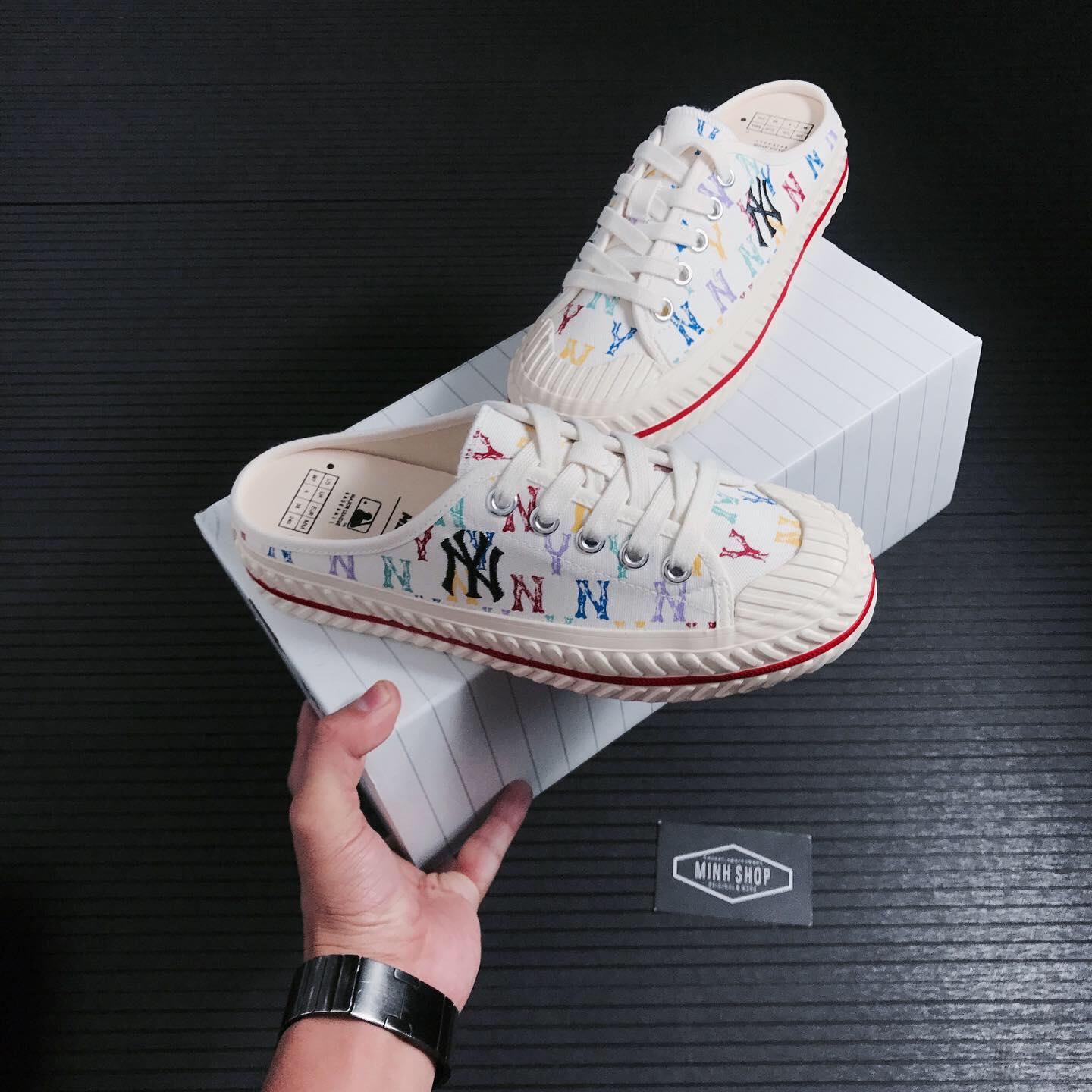 giày thể thao chính hãng, giày nike chính hãng, giày adidas chính hãng, giày newbalance chính hãng, giày converse chính hãng, giày puma chính hãng, giày vans chính hãng, giày asics chính hãng, giày everlast chính hãng, nước hoa chính hãng, ba lô, dép, dép quai ngang
