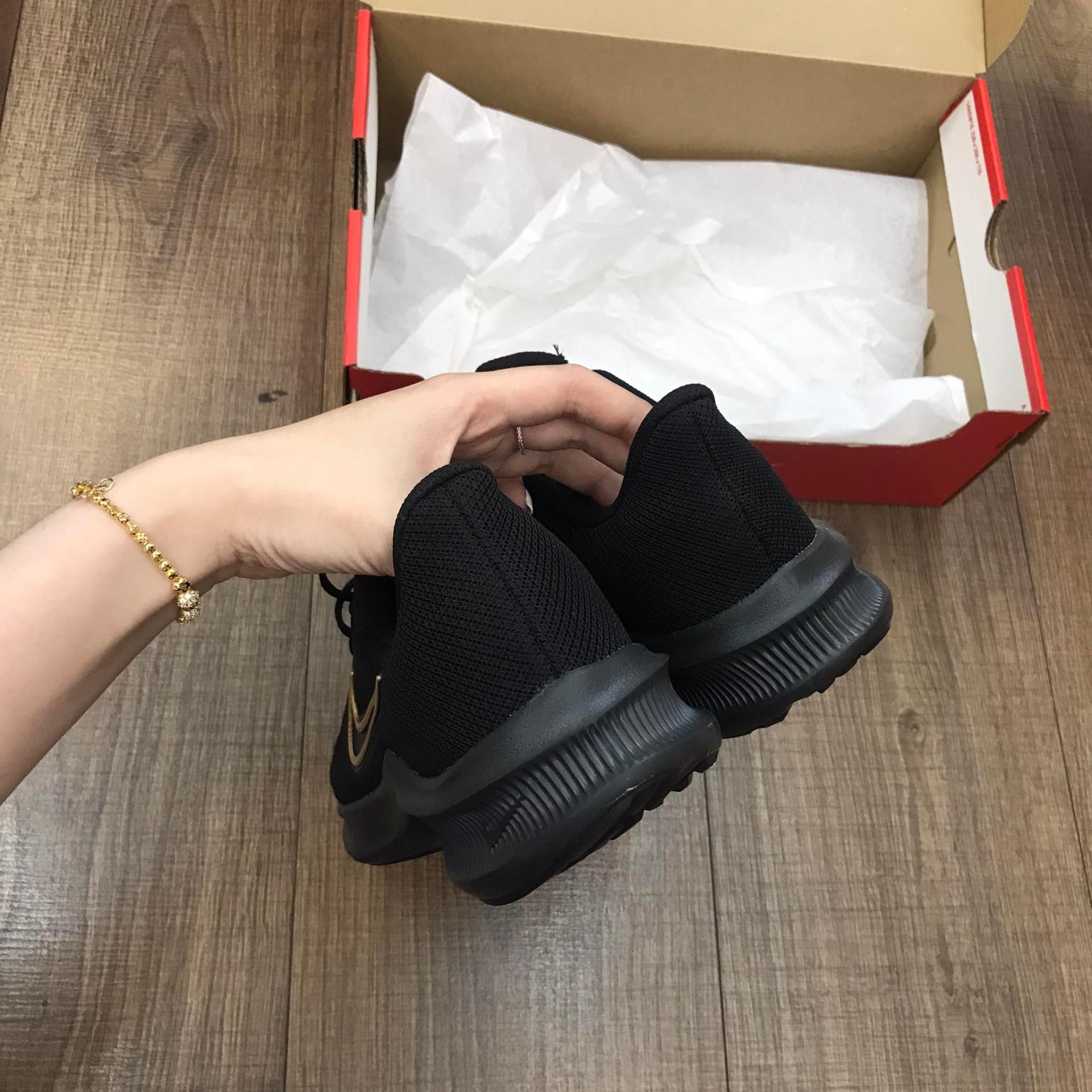 giày thể thao chính hãng, giày nike chính hãng, giày adidas chính hãng, giày newbalance chính hãng, giày converse chính hãng, giày puma chính hãng, giày vans chính hãng, giày asics chính hãng, giày everlast chính hãng, nước hoa chính hãng, ba lô, dép, dép quai ngang