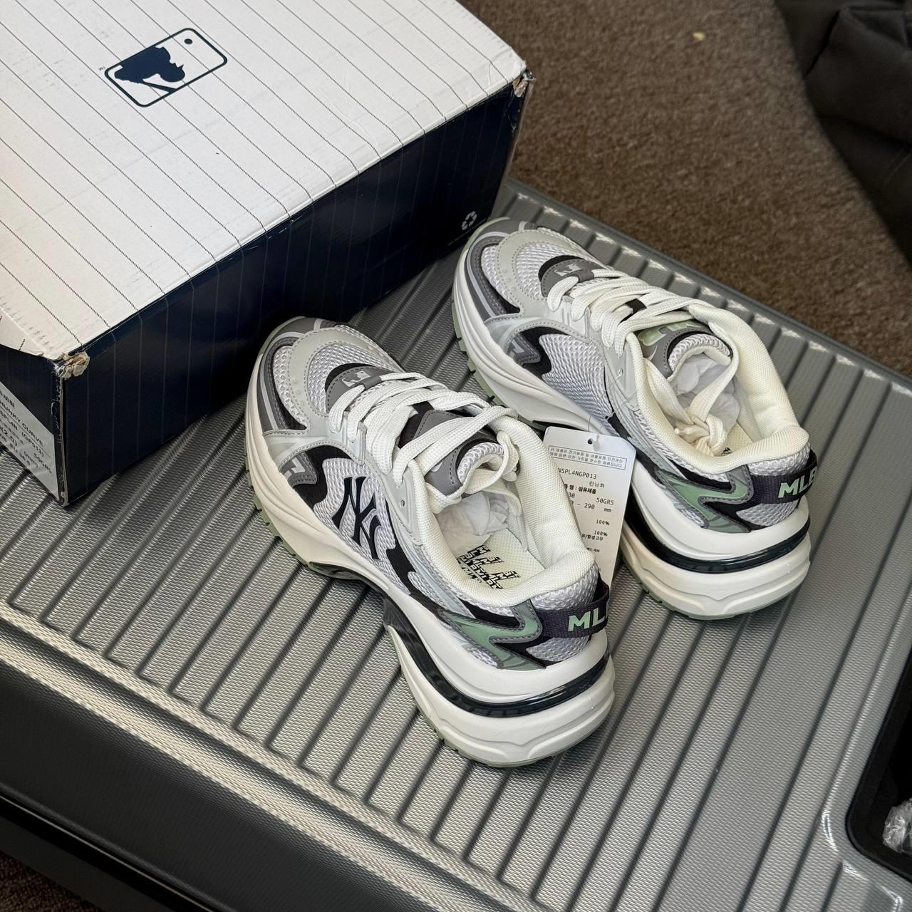 City Culture, hệ thống cửa hàng phân phối chuyên phân phối đồ thể thao, đồng hồ, nước hoa chính hãng, chính ngạch, xách tay từ US, UK, Korea, Japan.