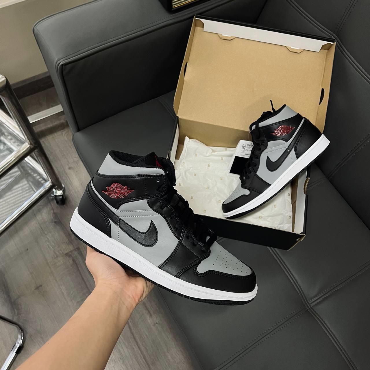 giày thể thao chính hãng, giày nike chính hãng, giày adidas chính hãng, giày newbalance chính hãng, giày converse chính hãng, giày puma chính hãng, giày vans chính hãng, giày asics chính hãng, giày everlast chính hãng, nước hoa chính hãng, ba lô, dép, dép quai ngang