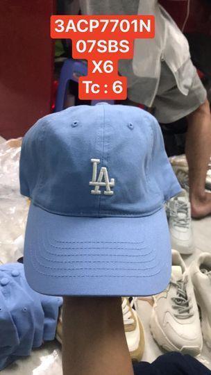 Giày thể thao, Balo thể thao, Nón thể thao, Thương hiệu giày nổi tiếng, Giày Adidas, Giày Nike, Balo Nike, Balo Adidas, Nón Nike, Nón Adidas