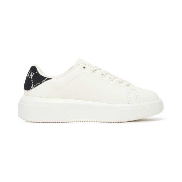 Giày thể thao, Balo thể thao, Nón thể thao, Thương hiệu giày nổi tiếng, Giày Adidas, Giày Nike, Balo Nike, Balo Adidas, Nón Nike, Nón Adidas