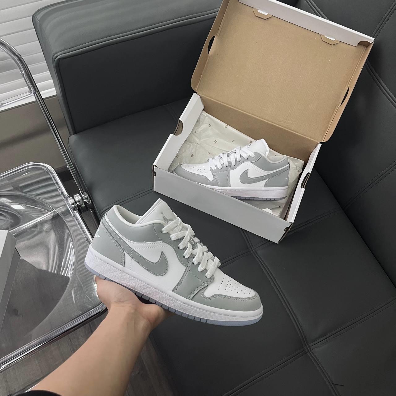 giày thể thao chính hãng, giày nike chính hãng, giày adidas chính hãng, giày newbalance chính hãng, giày converse chính hãng, giày puma chính hãng, giày vans chính hãng, giày asics chính hãng, giày everlast chính hãng, nước hoa chính hãng, ba lô, dép, dép quai ngang