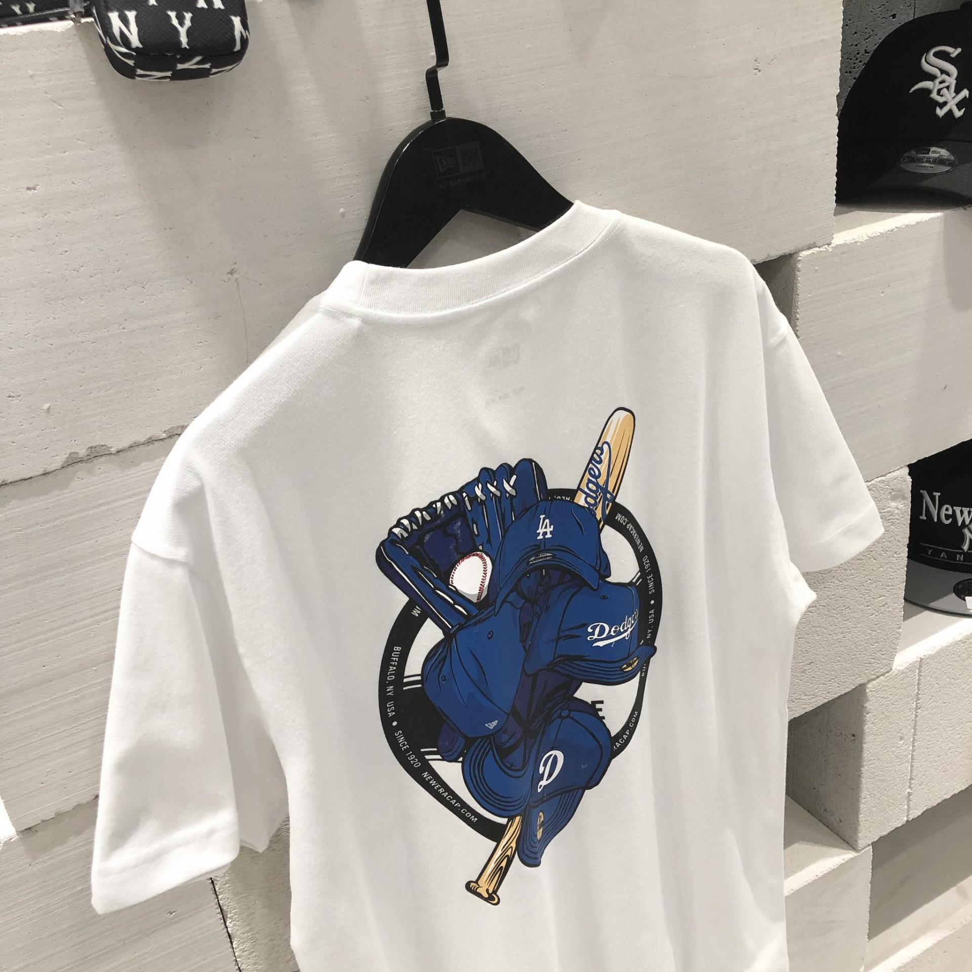 City Culture, hệ thống cửa hàng phân phối chuyên phân phối đồ thể thao, đồng hồ, nước hoa chính hãng, chính ngạch, xách tay từ US, UK, Korea, Japan.