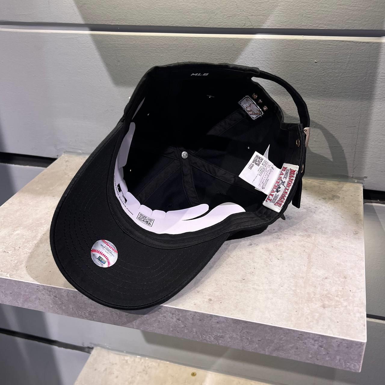 Giày thể thao, Balo thể thao, Nón thể thao, Thương hiệu giày nổi tiếng, Giày Adidas, Giày Nike, Balo Nike, Balo Adidas, Nón Nike, Nón Adidas