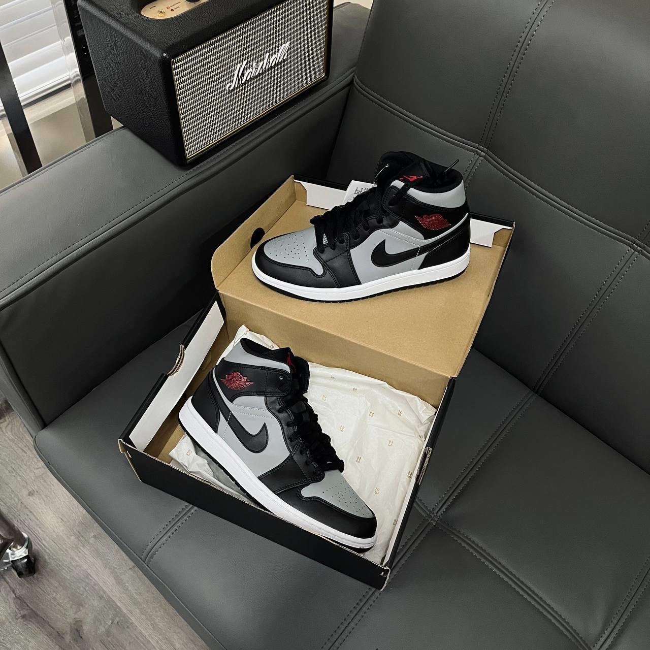giày thể thao chính hãng, giày nike chính hãng, giày adidas chính hãng, giày newbalance chính hãng, giày converse chính hãng, giày puma chính hãng, giày vans chính hãng, giày asics chính hãng, giày everlast chính hãng, nước hoa chính hãng, ba lô, dép, dép quai ngang