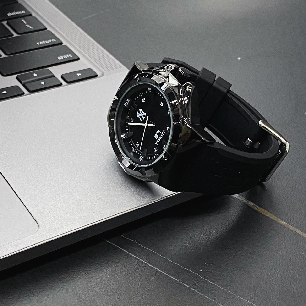 City Culture, hệ thống cửa hàng phân phối chuyên phân phối đồ thể thao, đồng hồ, nước hoa chính hãng, chính ngạch, xách tay từ US, UK, Korea, Japan.