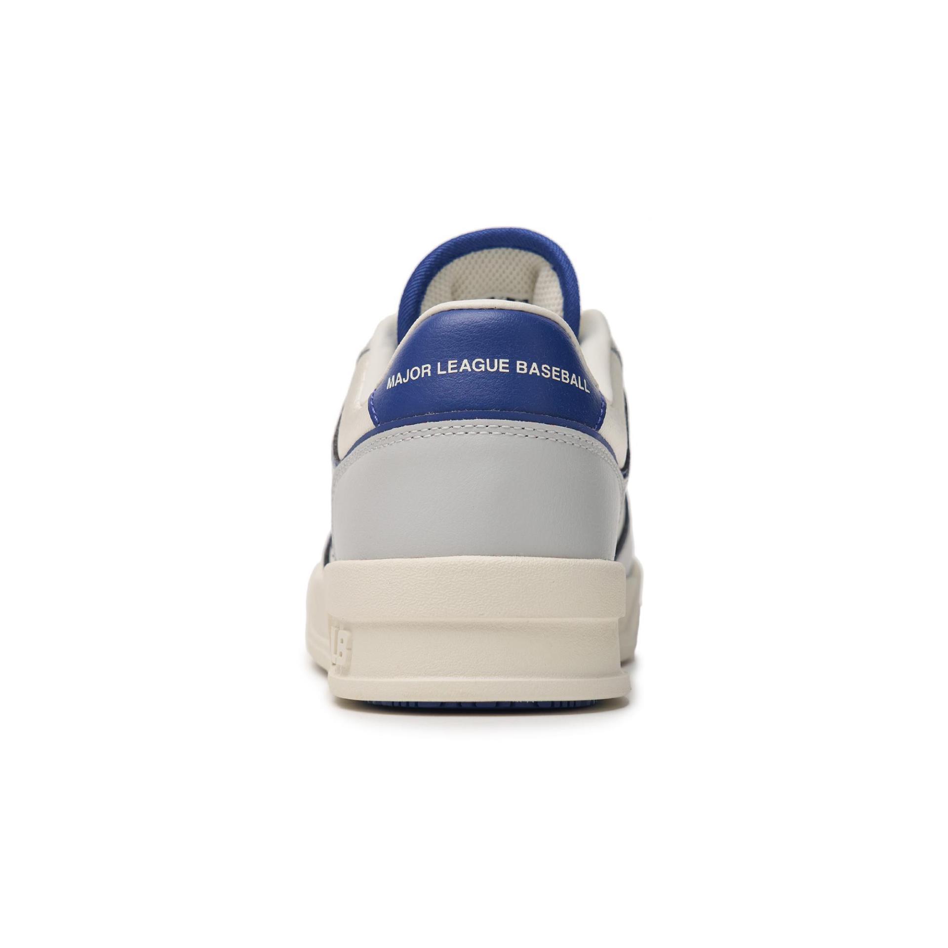 Giày thể thao, Balo thể thao, Nón thể thao, Thương hiệu giày nổi tiếng, Giày Adidas, Giày Nike, Balo Nike, Balo Adidas, Nón Nike, Nón Adidas
