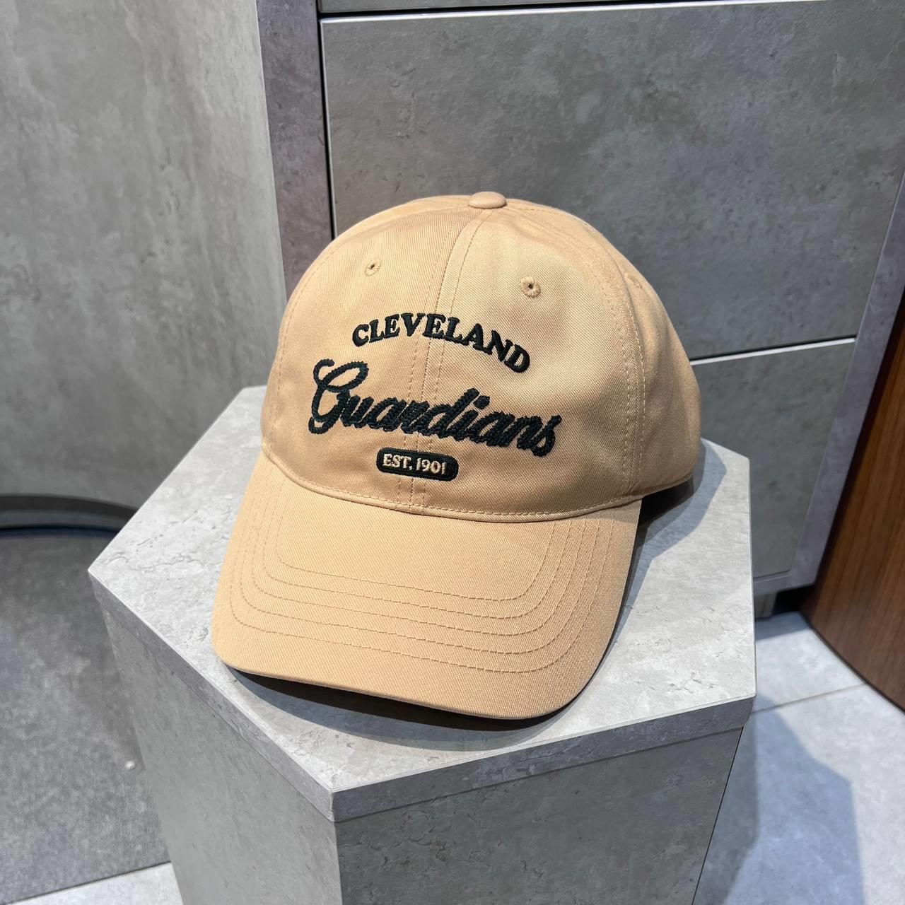 Giày thể thao, Balo thể thao, Nón thể thao, Thương hiệu giày nổi tiếng, Giày Adidas, Giày Nike, Balo Nike, Balo Adidas, Nón Nike, Nón Adidas