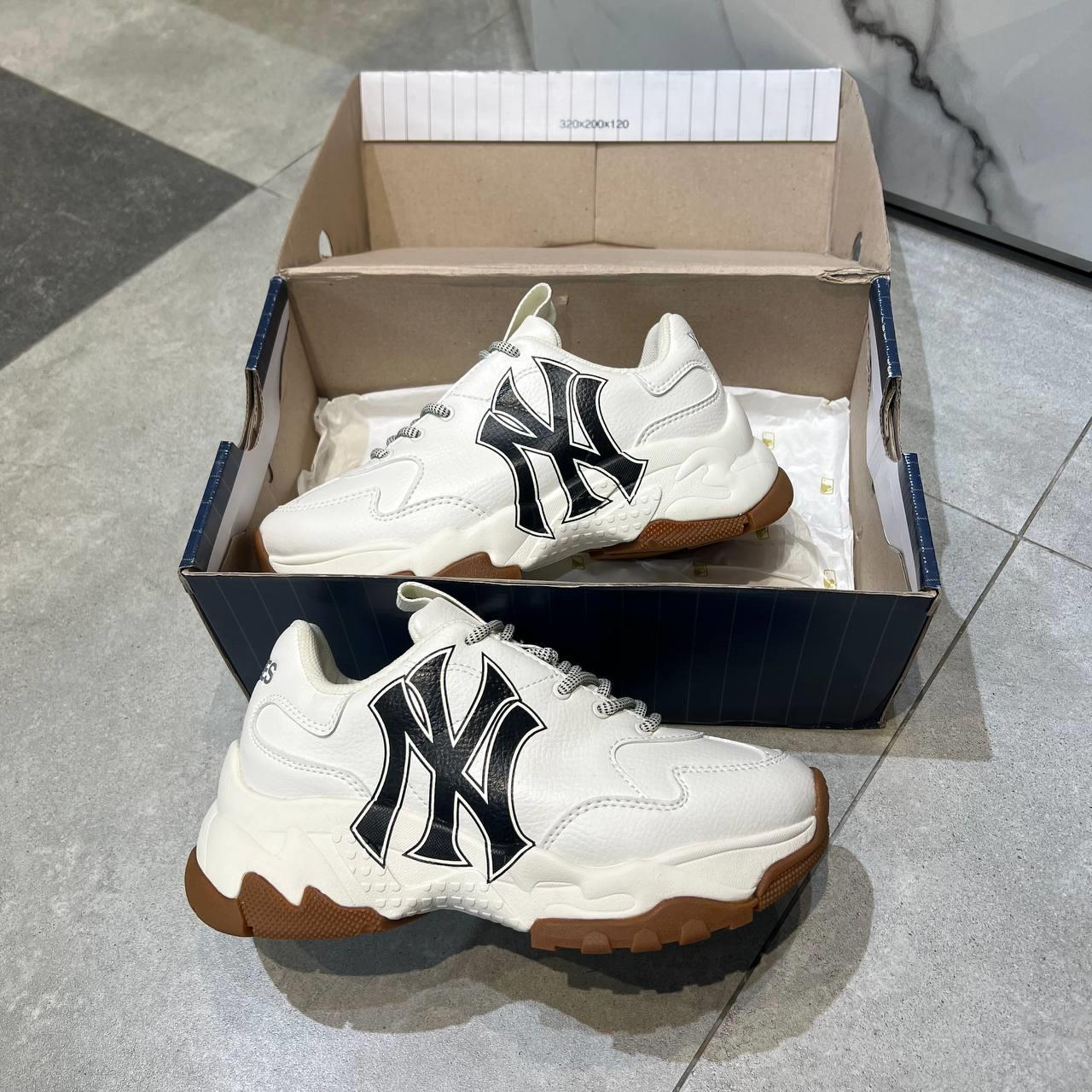 Giày thể thao, Balo thể thao, Nón thể thao, Thương hiệu giày nổi tiếng, Giày Adidas, Giày Nike, Balo Nike, Balo Adidas, Nón Nike, Nón Adidas