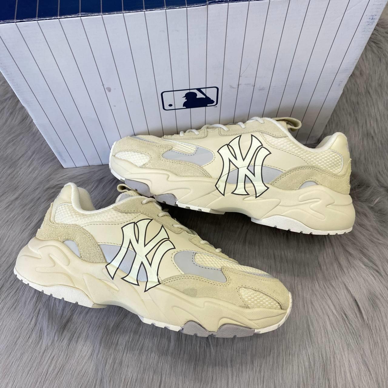 Giày thể thao, Balo thể thao, Nón thể thao, Thương hiệu giày nổi tiếng, Giày Adidas, Giày Nike, Balo Nike, Balo Adidas, Nón Nike, Nón Adidas
