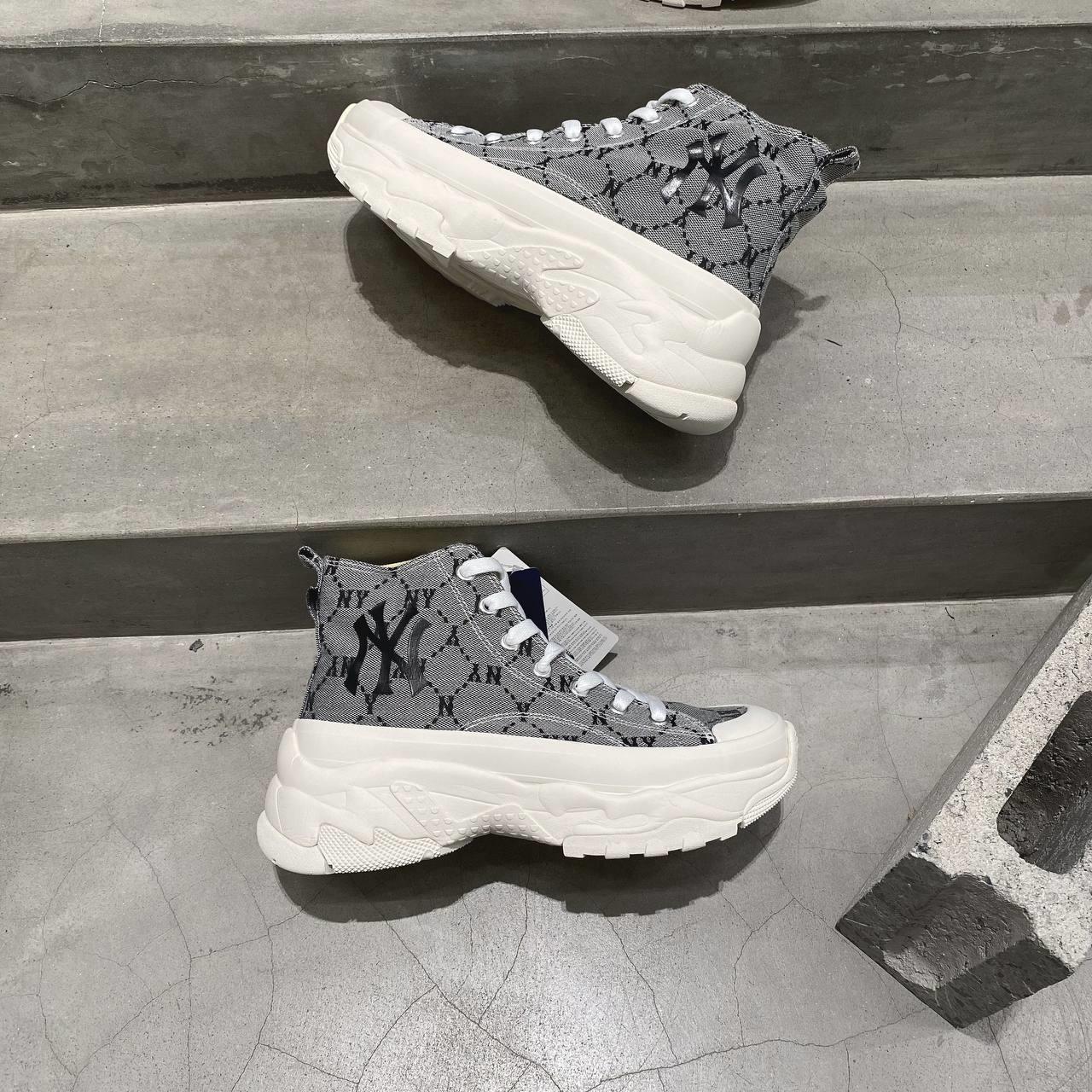 giày thể thao chính hãng, giày nike chính hãng, giày adidas chính hãng, giày newbalance chính hãng, giày converse chính hãng, giày puma chính hãng, giày vans chính hãng, giày asics chính hãng, giày everlast chính hãng, nước hoa chính hãng, ba lô, dép, dép quai ngang