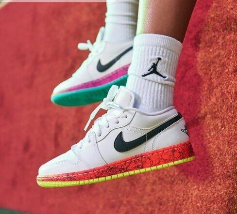giày thể thao chính hãng, giày nike chính hãng, giày adidas chính hãng, giày newbalance chính hãng, giày converse chính hãng, giày puma chính hãng, giày vans chính hãng, giày asics chính hãng, giày everlast chính hãng, nước hoa chính hãng, ba lô, dép, dép quai ngang
