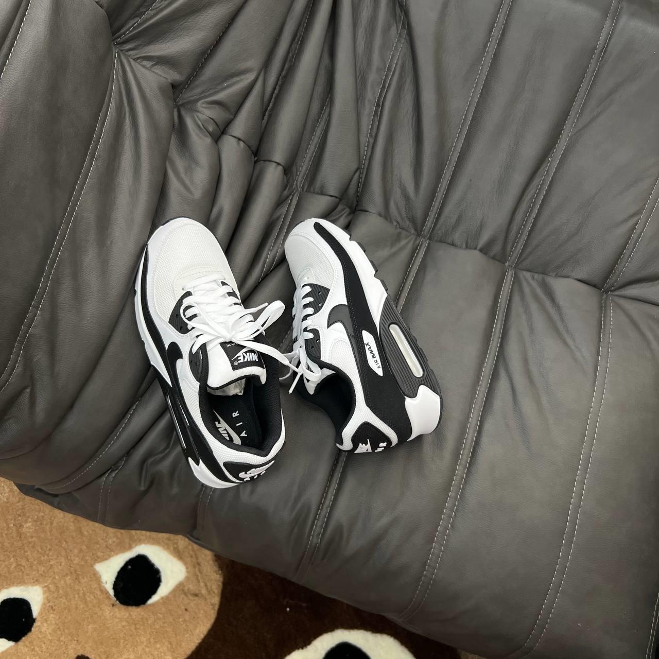 giày thể thao chính hãng, giày nike chính hãng, giày adidas chính hãng, giày newbalance chính hãng, giày converse chính hãng, giày puma chính hãng, giày vans chính hãng, giày asics chính hãng, giày everlast chính hãng, nước hoa chính hãng, ba lô, dép, dép quai ngang