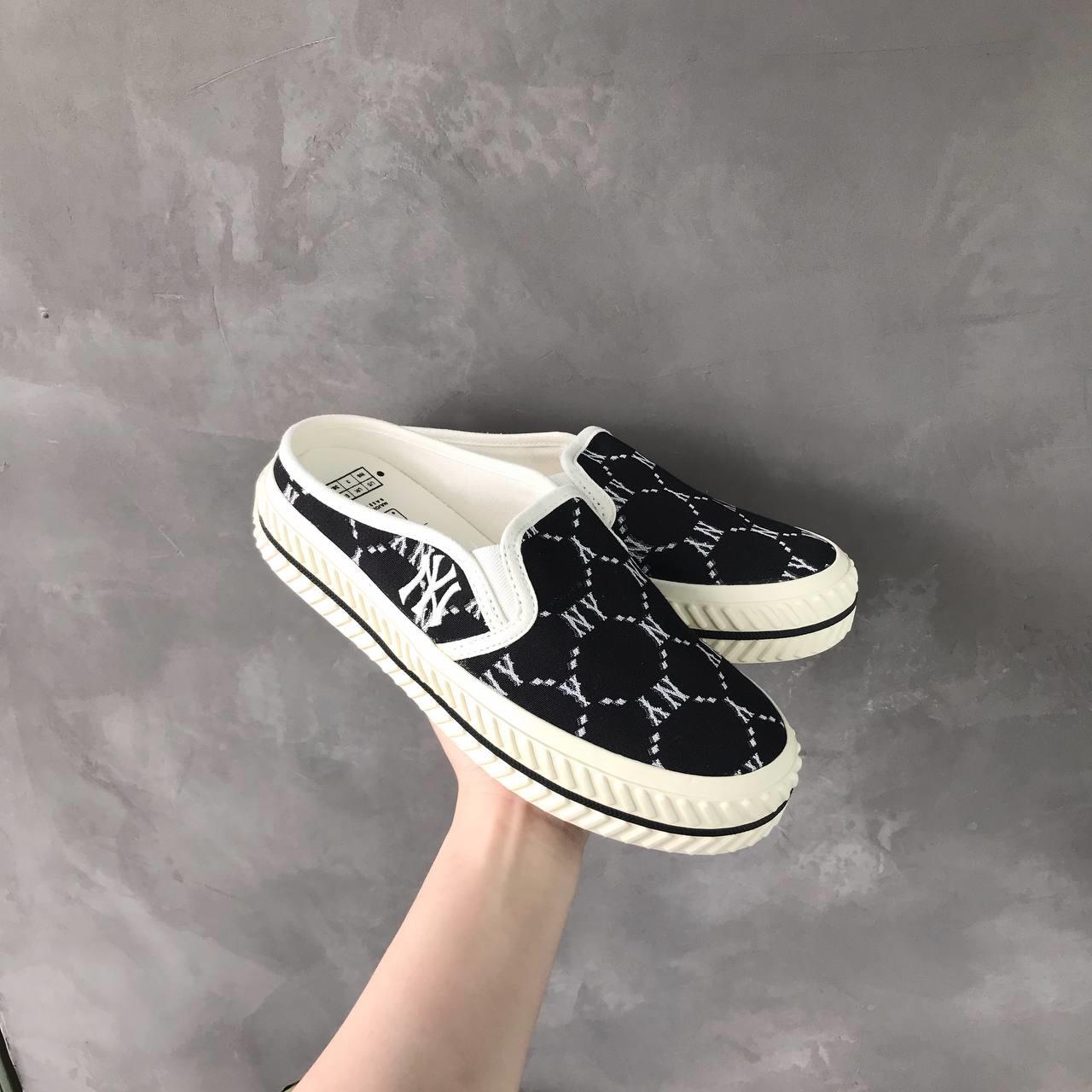 giày thể thao chính hãng, giày nike chính hãng, giày adidas chính hãng, giày newbalance chính hãng, giày converse chính hãng, giày puma chính hãng, giày vans chính hãng, giày asics chính hãng, giày everlast chính hãng, nước hoa chính hãng, ba lô, dép, dép quai ngang