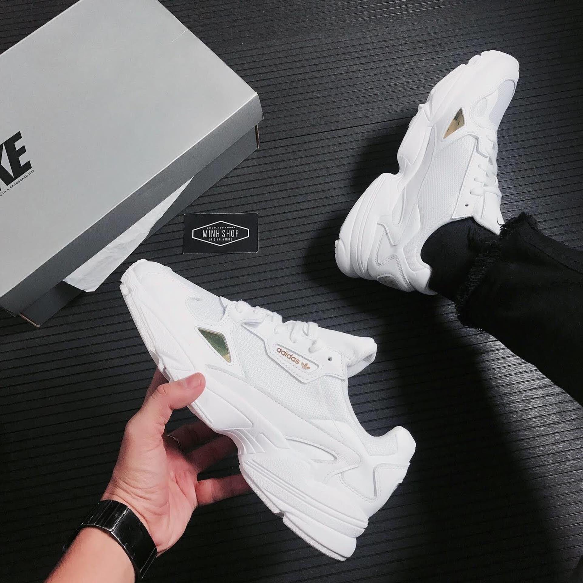 giày thể thao chính hãng, giày nike chính hãng, giày adidas chính hãng, giày newbalance chính hãng, giày converse chính hãng, giày puma chính hãng, giày vans chính hãng, giày asics chính hãng, giày everlast chính hãng, nước hoa chính hãng, ba lô, dép, dép quai ngang