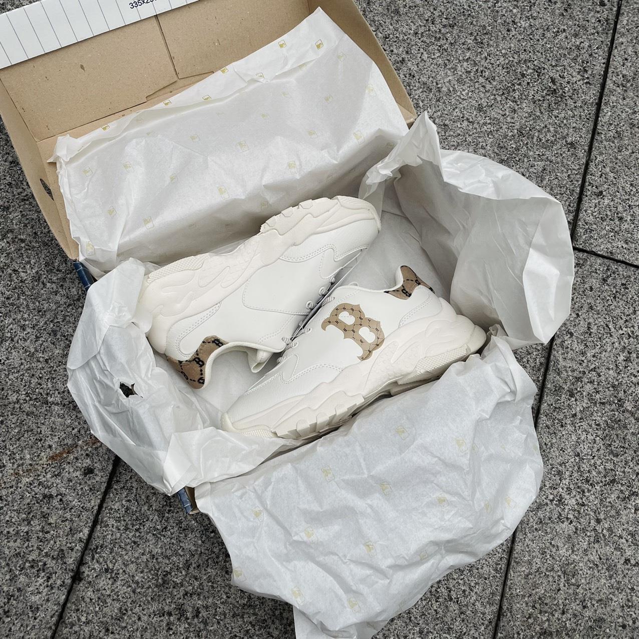 giày thể thao chính hãng, giày nike chính hãng, giày adidas chính hãng, giày newbalance chính hãng, giày converse chính hãng, giày puma chính hãng, giày vans chính hãng, giày asics chính hãng, giày everlast chính hãng, nước hoa chính hãng, ba lô, dép, dép quai ngang