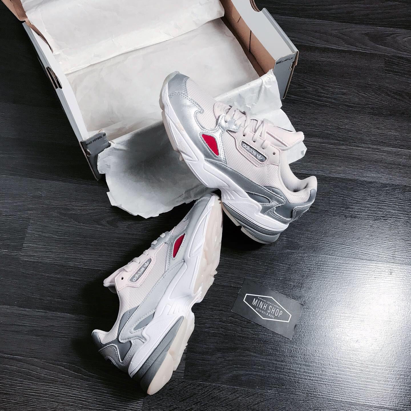 giày thể thao chính hãng, giày nike chính hãng, giày adidas chính hãng, giày newbalance chính hãng, giày converse chính hãng, giày puma chính hãng, giày vans chính hãng, giày asics chính hãng, giày everlast chính hãng, nước hoa chính hãng, ba lô, dép, dép quai ngang