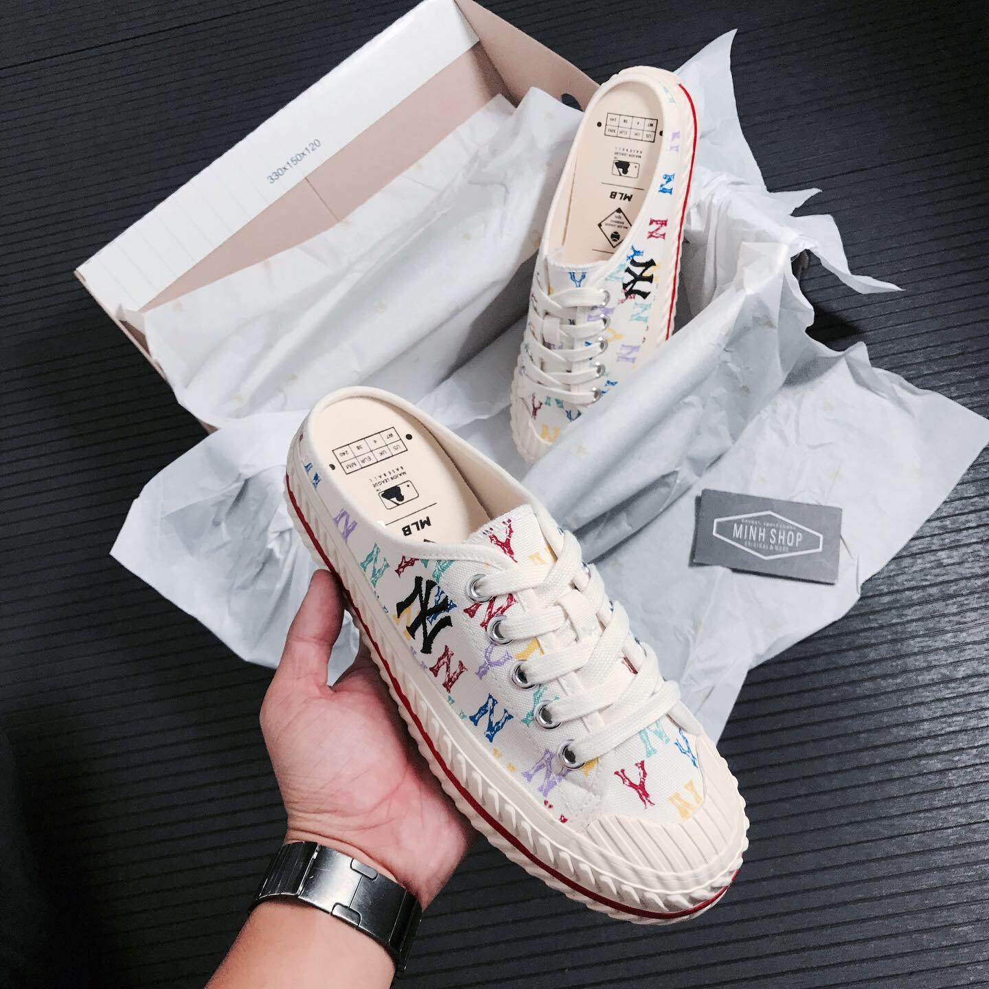 giày thể thao chính hãng, giày nike chính hãng, giày adidas chính hãng, giày newbalance chính hãng, giày converse chính hãng, giày puma chính hãng, giày vans chính hãng, giày asics chính hãng, giày everlast chính hãng, nước hoa chính hãng, ba lô, dép, dép quai ngang