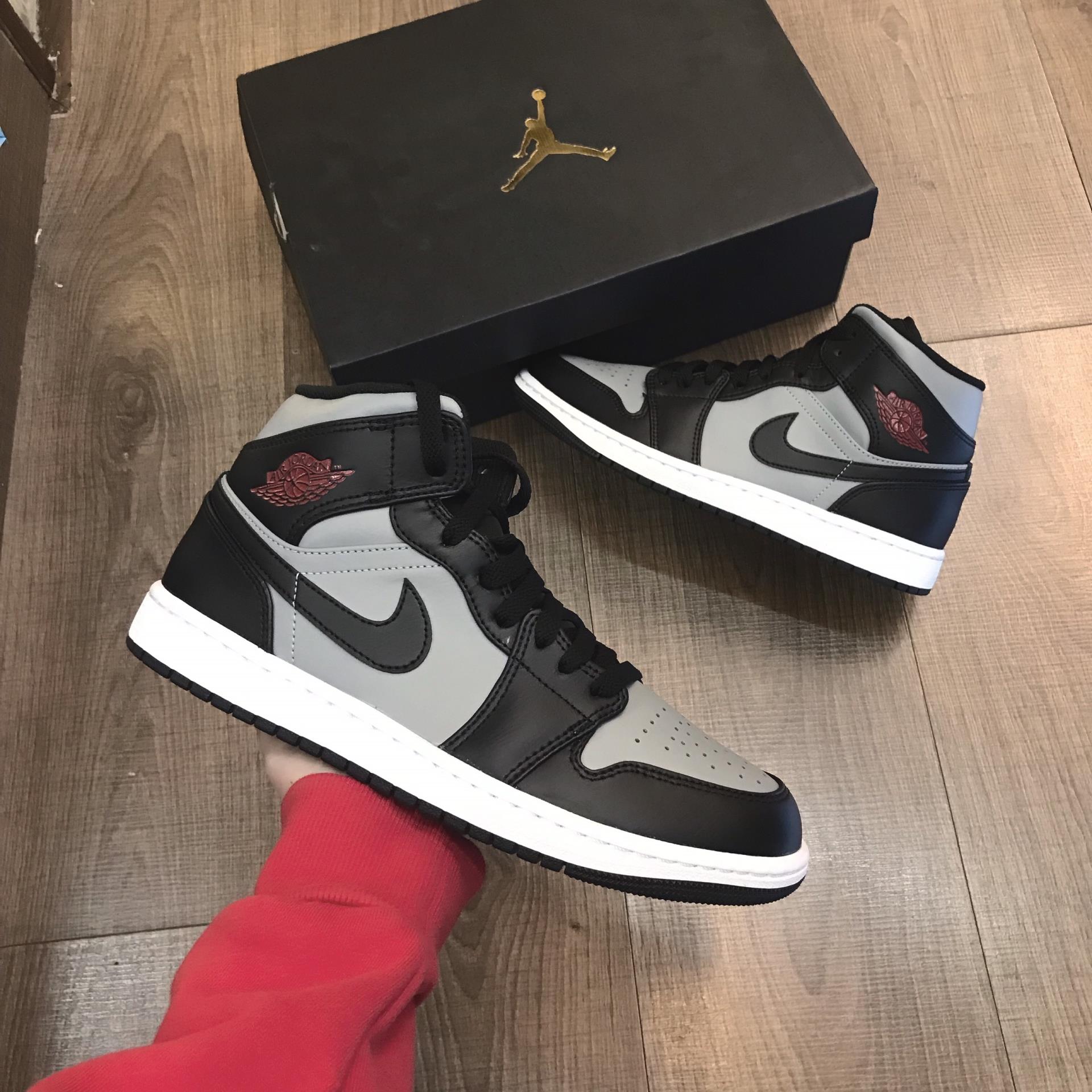giày thể thao chính hãng, giày nike chính hãng, giày adidas chính hãng, giày newbalance chính hãng, giày converse chính hãng, giày puma chính hãng, giày vans chính hãng, giày asics chính hãng, giày everlast chính hãng, nước hoa chính hãng, ba lô, dép, dép quai ngang