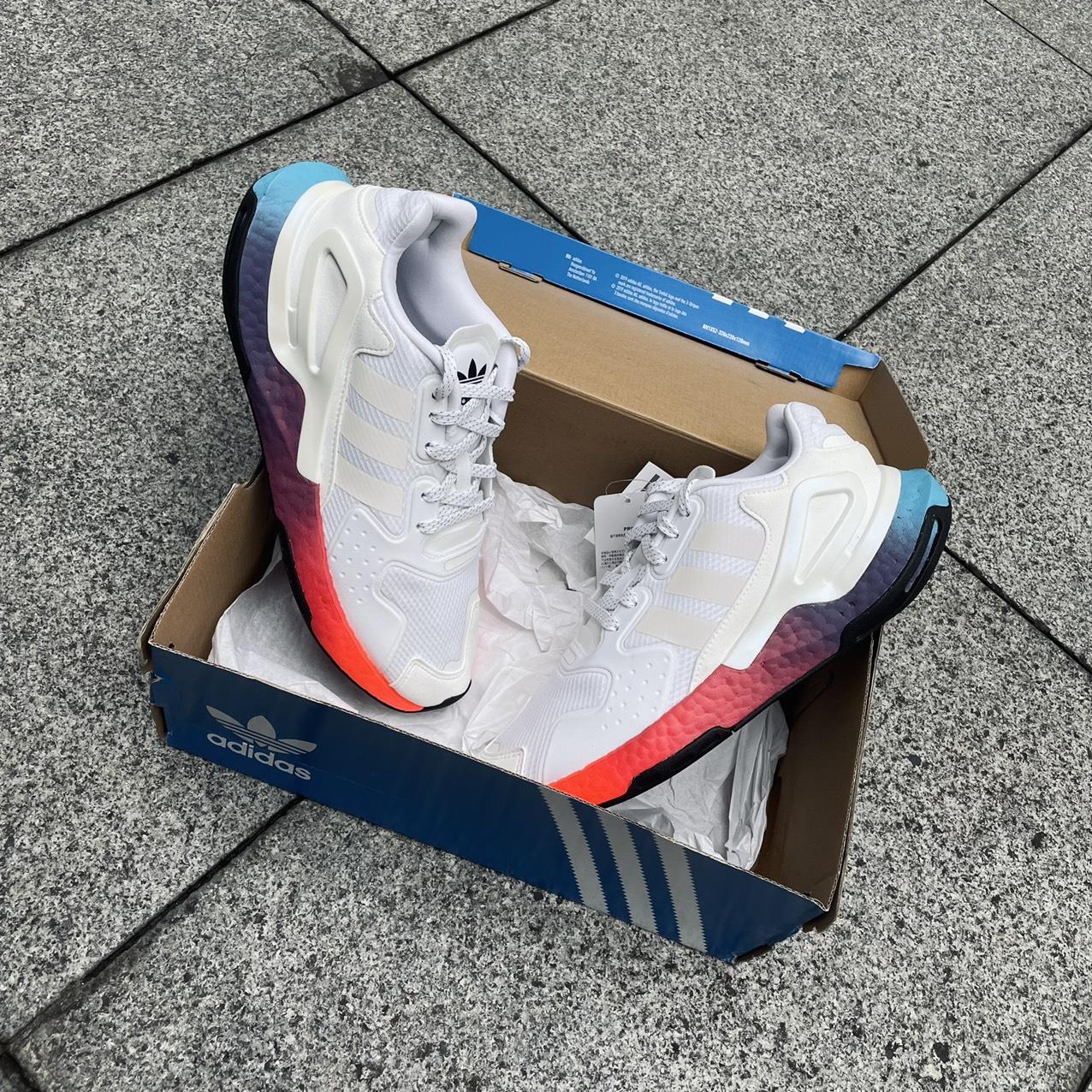 giày thể thao chính hãng, giày nike chính hãng, giày adidas chính hãng, giày newbalance chính hãng, giày converse chính hãng, giày puma chính hãng, giày vans chính hãng, giày asics chính hãng, giày everlast chính hãng, nước hoa chính hãng, ba lô, dép, dép quai ngang