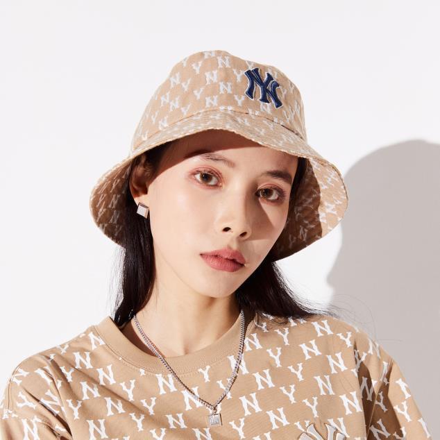 Giày thể thao, Balo thể thao, Nón thể thao, Thương hiệu giày nổi tiếng, Giày Adidas, Giày Nike, Balo Nike, Balo Adidas, Nón Nike, Nón Adidas