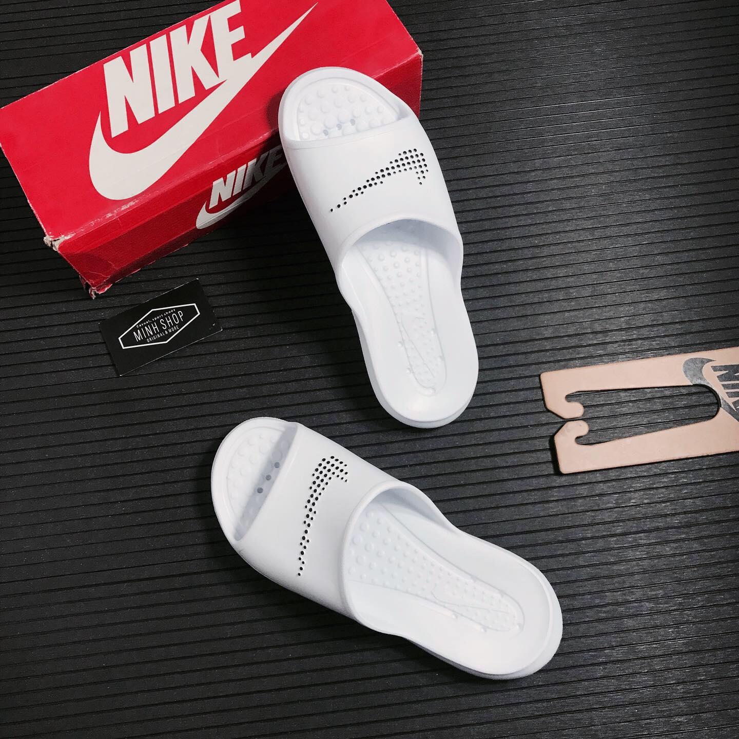 giày thể thao chính hãng, giày nike chính hãng, giày adidas chính hãng, giày newbalance chính hãng, giày converse chính hãng, giày puma chính hãng, giày vans chính hãng, giày asics chính hãng, giày everlast chính hãng, nước hoa chính hãng, ba lô, dép, dép quai ngang