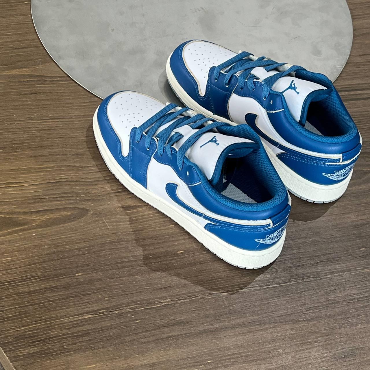 giày thể thao chính hãng, giày nike chính hãng, giày adidas chính hãng, giày newbalance chính hãng, giày converse chính hãng, giày puma chính hãng, giày vans chính hãng, giày asics chính hãng, giày everlast chính hãng, nước hoa chính hãng, ba lô, dép, dép quai ngang