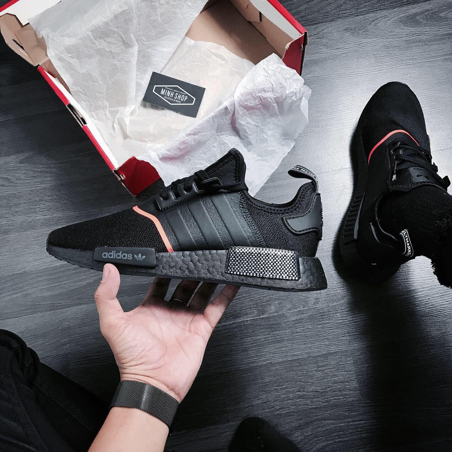 giày thể thao chính hãng, giày nike chính hãng, giày adidas chính hãng, giày newbalance chính hãng, giày converse chính hãng, giày puma chính hãng, giày vans chính hãng, giày asics chính hãng, giày everlast chính hãng, nước hoa chính hãng, ba lô, dép, dép quai ngang